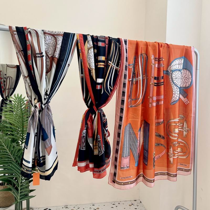 Hermes silk scarf 90-180cm E23